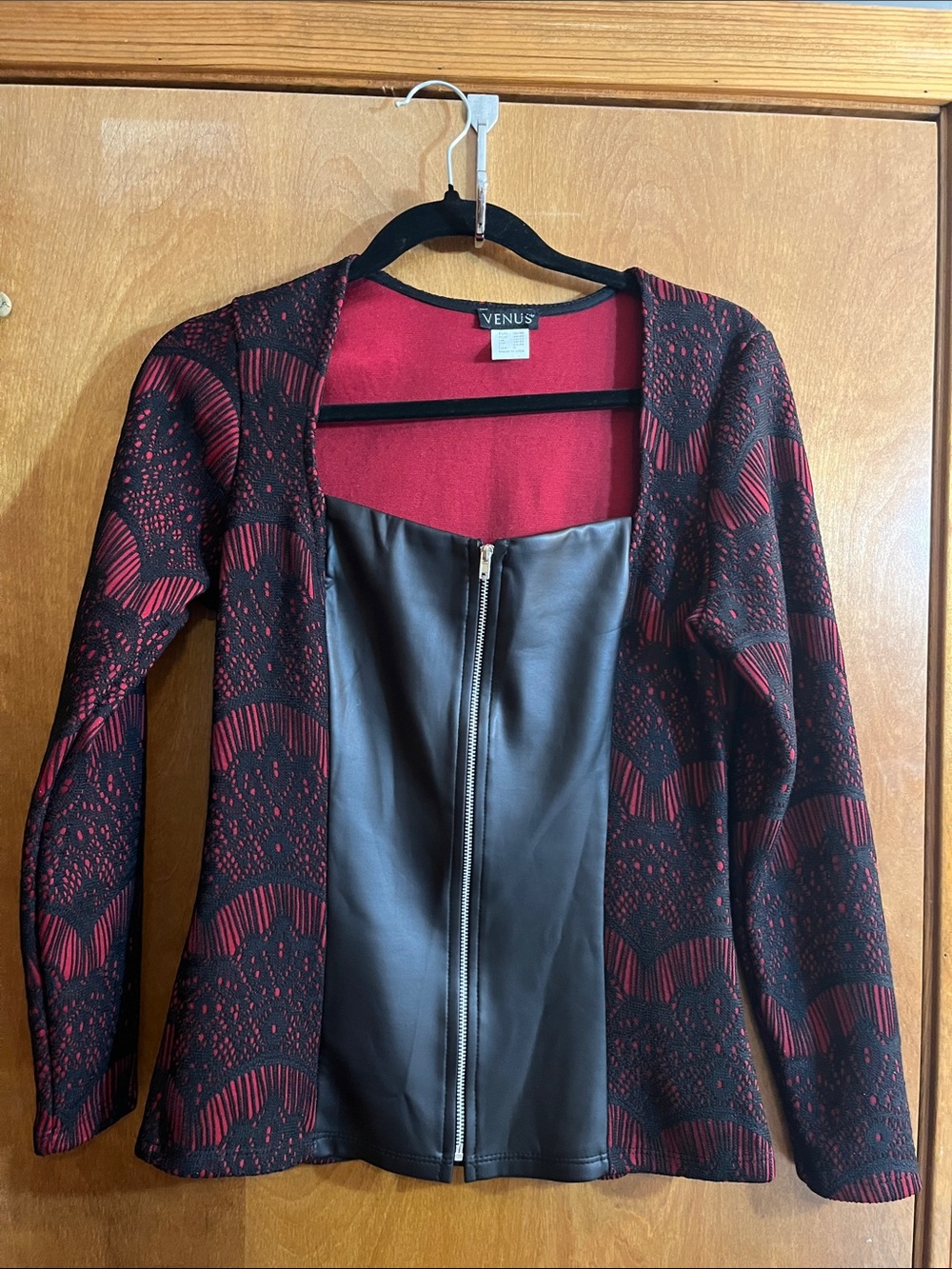 VENUS Black Faux Leather Front with Red & Black Patterned Knit Top Bundle